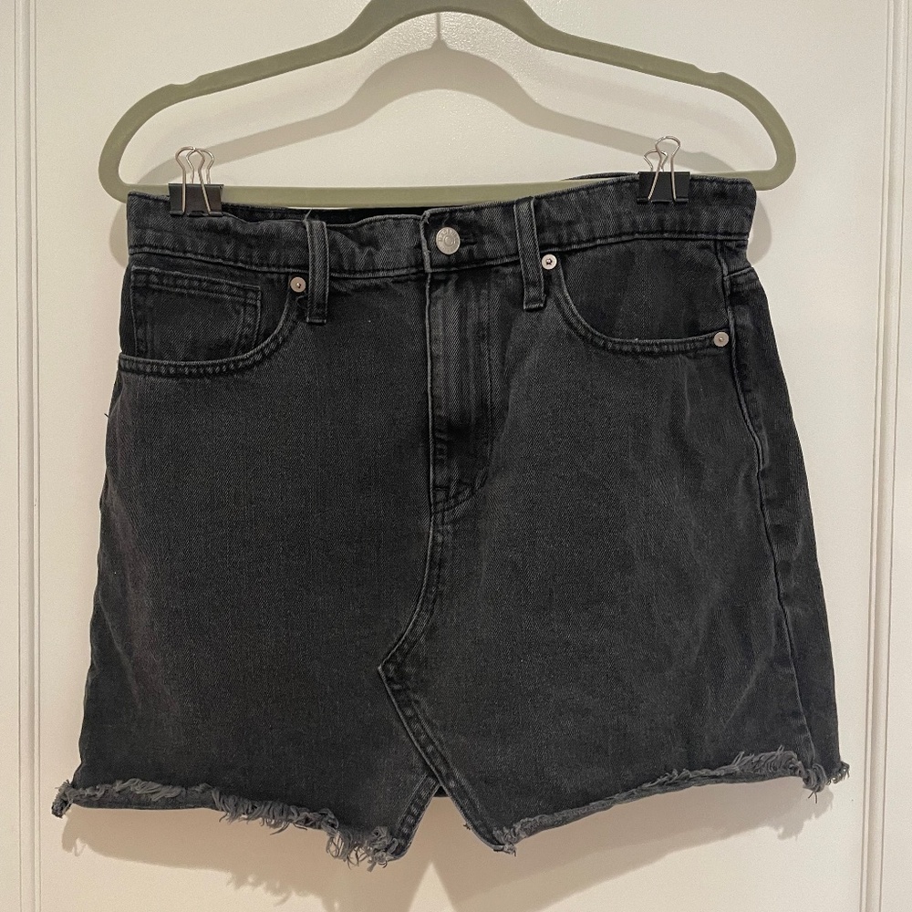 Madewell black denim skirt